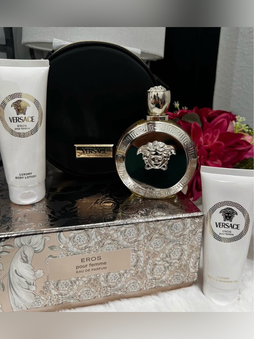 VERSACE